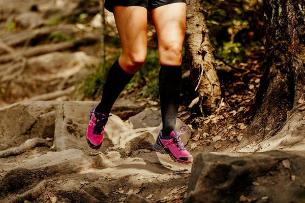 Découvrez les meilleures chaussettes de compression femme