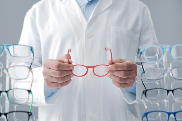 Symptômes d'un trouble de la vision : à quel moment consulter un spécialiste ?